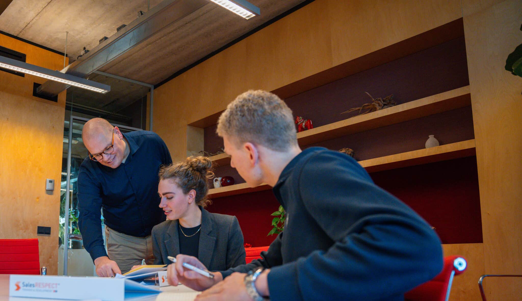 Geert van Hout tijdens een training van SalesRESPECT